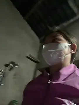 Snapshot of Bling-pusy chatting on 11, 3, 2026 Bling-pusy online show from 11, 3, 2026