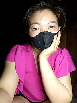 Snapshot of Bling-pusy chatting on 4, 4, 2026 Bling-pusy online show from 4, 4, 2026