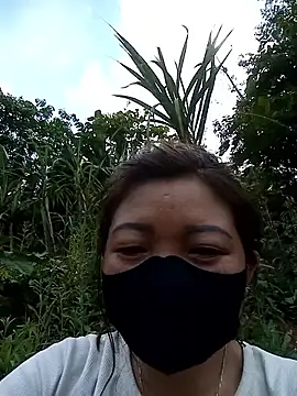 Snapshot of Bling-pusy chatting on 9, 4, 2026 Bling-pusy online show from 9, 4, 2026