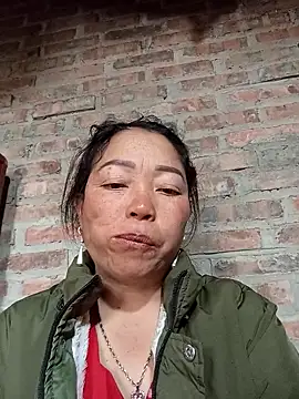 Snapshot of Yellow-pink chatting on 10, 3, 2026 Yellow-pink online show from 10, 3, 2026