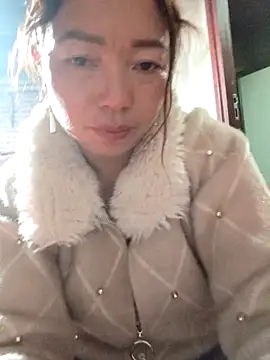 Snapshot of Yellow-pink chatting on 1, 4, 2026 Yellow-pink online show from 1, 4, 2026