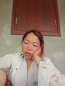 Yellow-pink online show from 24, 5, 2026