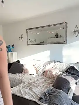 Snapshot of Fiebie_licious_ chatting on 14, 4, 2026 Fiebie licious online show from 14, 4, 2026