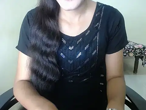 Snapshot of shreya_sharma01 chatting on 11, 4, 2026 shreya sharma01 online show from 11, 4, 2026