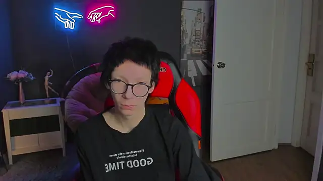 Snapshot of Tommy_Stars chatting on 22, 4, 2026 Tommy Stars online show from 22, 4, 2026