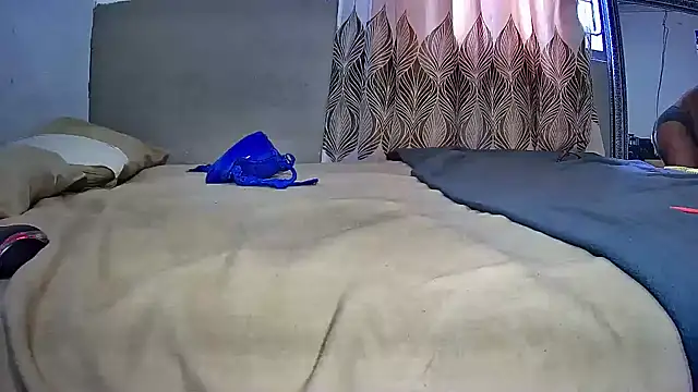 Snapshot of DirtyMelo chatting on 11, 4, 2026 DirtyMelo online show from 11, 4, 2026