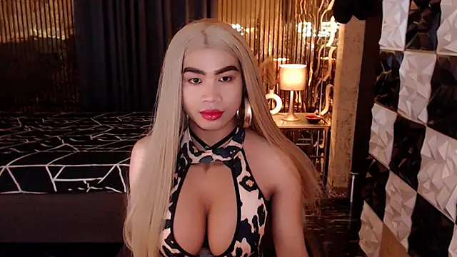 Snapshot of seductive_yhure chatting on 20, 6, 2026 seductive yhure online show from 20, 6, 2026
