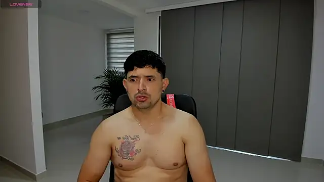 Snapshot of TroyeSavage chatting on 17, 3, 2026 TroyeSavage online show from 17, 3, 2026