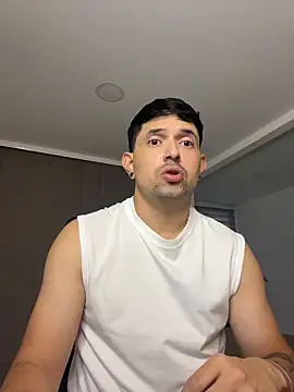 Snapshot of TroyeSavage chatting on 26, 3, 2026 TroyeSavage online show from 26, 3, 2026