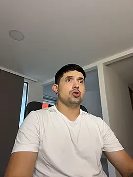 Snapshot of TroyeSavage chatting on 31, 3, 2026 TroyeSavage online show from 31, 3, 2026