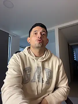 Snapshot of TroyeSavage chatting on 4, 4, 2026 TroyeSavage online show from 4, 4, 2026