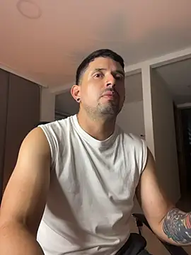 Snapshot of TroyeSavage chatting on 7, 4, 2026 TroyeSavage online show from 7, 4, 2026