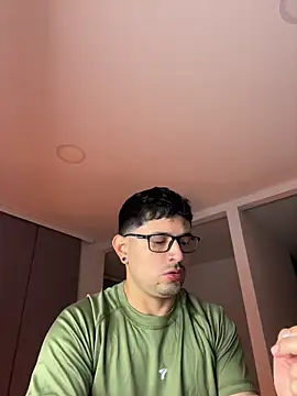 TroyeSavage online show from 27, 5, 2026