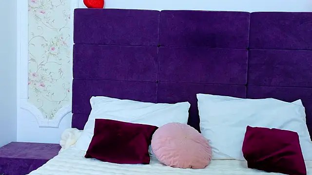 Snapshot of NataliaCroft chatting on 13, 3, 2026 NataliaCroft online show from 13, 3, 2026