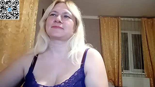 Snapshot of DiamondLady555 chatting on 3, 4, 2026 DiamondLady555 online show from 3, 4, 2026