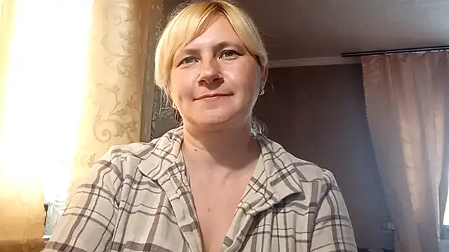 Snapshot of DiamondLady555 chatting on 31, 5, 2026 DiamondLady555 online show from 31, 5, 2026