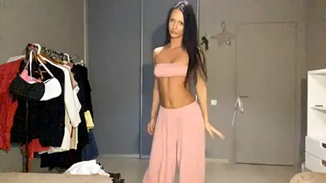 Snapshot of JonnaSzerszen chatting on 8, 4, 2026 JonnaSzerszen online show from 8, 4, 2026