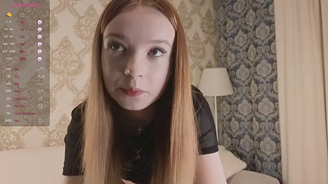 Snapshot of foxy_bloomm chatting on 3, 4, 2026 foxy bloomm online show from 3, 4, 2026