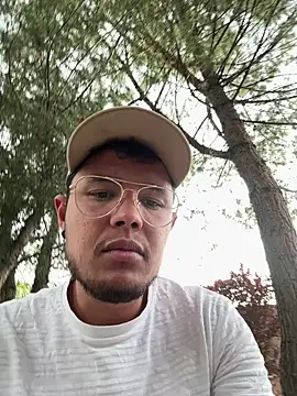 maikel18b online show from 9, 4, 2026