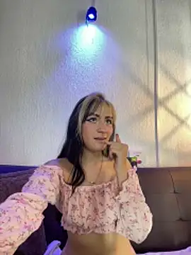 Snapshot of melodygirl2__ chatting on 21, 4, 2026 melodygirl2 online show from 21, 4, 2026