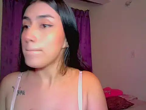 Snapshot of KattySquirtt chatting on 24, 4, 2026 KattySquirtt online show from 24, 4, 2026