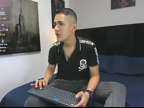 Snapshot of _Alan_Walker_1 chatting on 5, 4, 2026 Alan Walker 1 online show from 5, 4, 2026