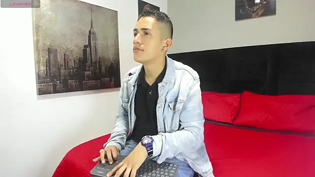 Snapshot of _Alan_Walker_1 chatting on 15, 4, 2026 Alan Walker 1 online show from 15, 4, 2026