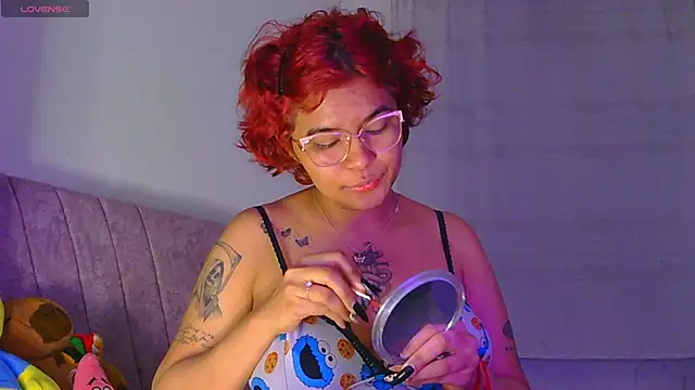 Snapshot of alessia_temptation chatting on 19, 6, 2026 alessia temptation online show from 19, 6, 2026