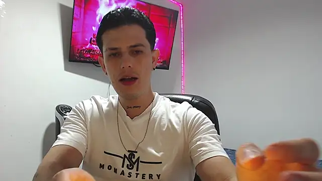 JUAN CAMILOXXX online show from 7, 5, 2026