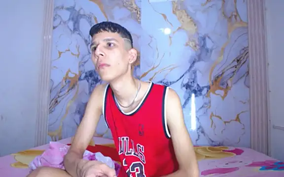 Snapshot of Desire_Boys1 chatting on 12, 3, 2026 Desire Boys1 online show from 12, 3, 2026