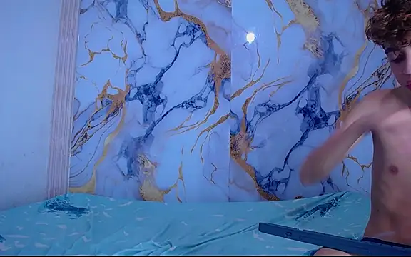 Snapshot of Desire_Boys1 chatting on 4, 4, 2026 Desire Boys1 online show from 4, 4, 2026