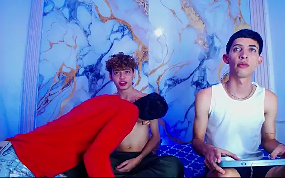 Snapshot of Desire_Boys1 chatting on 16, 4, 2026 Desire Boys1 online show from 16, 4, 2026