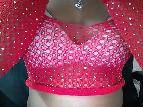Snapshot of Couplehot00 chatting on 22, 4, 2026 Couplehot00 online show from 22, 4, 2026