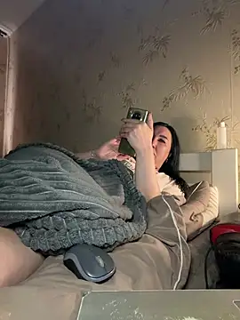 Snapshot of Besthot_2026 chatting on 25, 3, 2026 Besthot 2026 online show from 25, 3, 2026