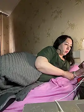 Snapshot of Besthot_2026 chatting on 23, 4, 2026 Besthot 2026 online show from 23, 4, 2026