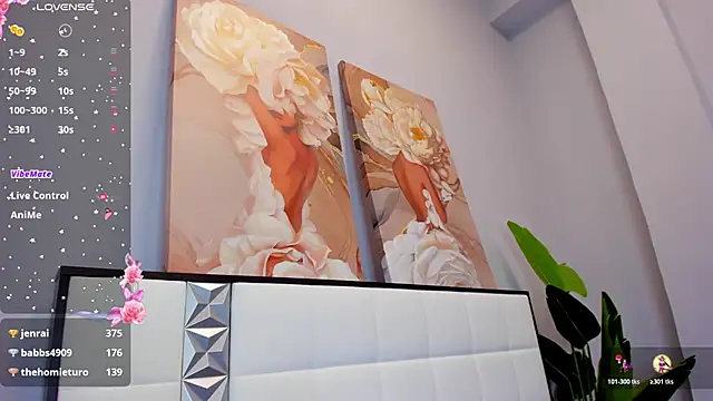 Snapshot of Katy_Tiny chatting on 10, 4, 2026 Katy Tiny online show from 10, 4, 2026