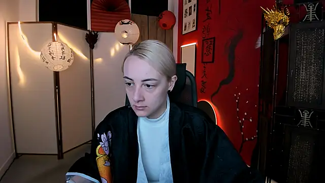 Snapshot of CarolMoor chatting on 17, 3, 2026 CarolMoor online show from 17, 3, 2026