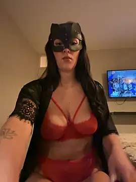 Snapshot of LunaValentina1 chatting on 2, 4, 2026 LunaValentina1 online show from 2, 4, 2026