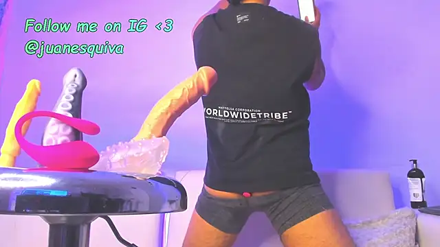 Snapshot of ThomasThundr chatting on 17, 4, 2026 ThomasThundr online show from 17, 4, 2026