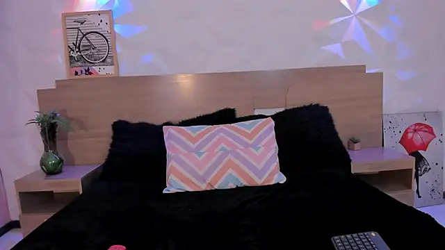 Snapshot of KittyVelve chatting on 21, 4, 2026 KittyVelve online show from 21, 4, 2026