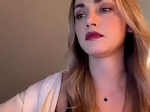 Snapshot of ScarlettSensitive chatting on 16, 4, 2026 ScarlettSensitive online show from 16, 4, 2026