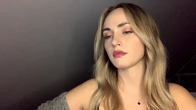 Snapshot of ScarlettSensitive chatting on 19, 4, 2026 ScarlettSensitive online show from 19, 4, 2026