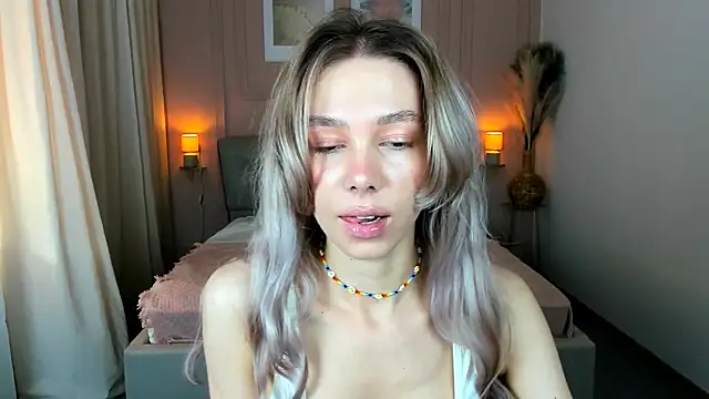 Snapshot of LuluAlis chatting on 22, 4, 2026 LuluAlis online show from 22, 4, 2026