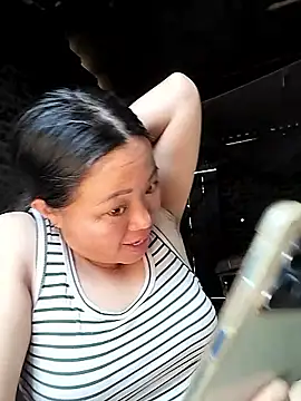 Snapshot of Min-in chatting on 6, 4, 2026 Min-in online show from 6, 4, 2026