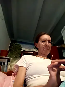 Snapshot of Tania9876 chatting on 17, 4, 2026 Tania9876 online show from 17, 4, 2026