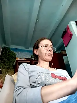 Snapshot of Tania9876 chatting on 22, 4, 2026 Tania9876 online show from 22, 4, 2026