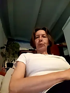 Snapshot of Tania9876 chatting on 1, 5, 2026 Tania9876 online show from 1, 5, 2026