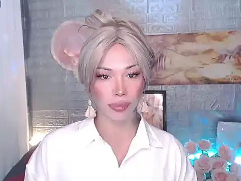 Snapshot of Ms_amor_powers_ts chatting on 21, 4, 2026 Ms amor powers ts online show from 21, 4, 2026