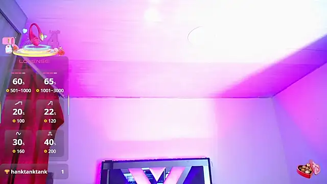 Snapshot of VivienneNoir chatting on 19, 4, 2026 VivienneNoir online show from 19, 4, 2026