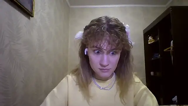 Snapshot of ElenoreHolguin chatting on 15, 3, 2026 ElenoreHolguin online show from 15, 3, 2026